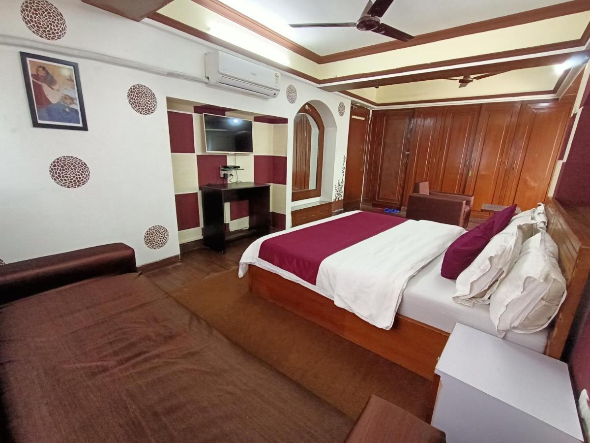 Kalpataru Hometel Мумбаи Экстерьер фото